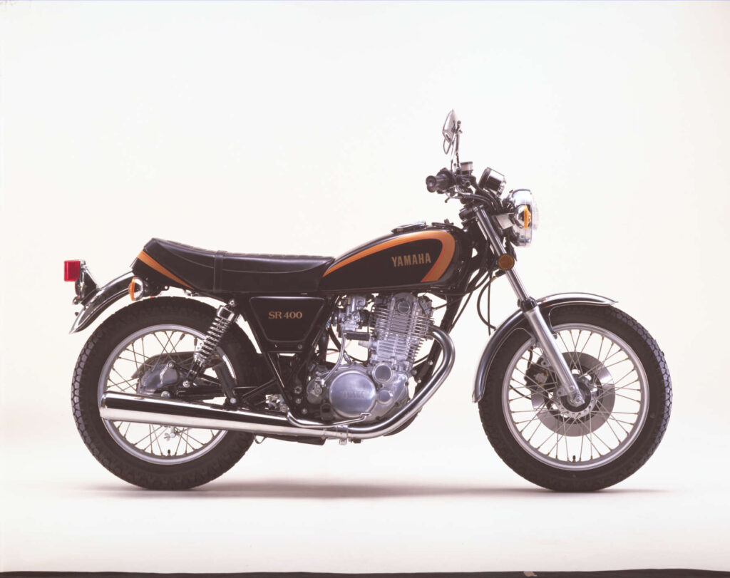 SR400とは似て非なるモデル・YAMAHA SR500の魅力【前編】 - ForR