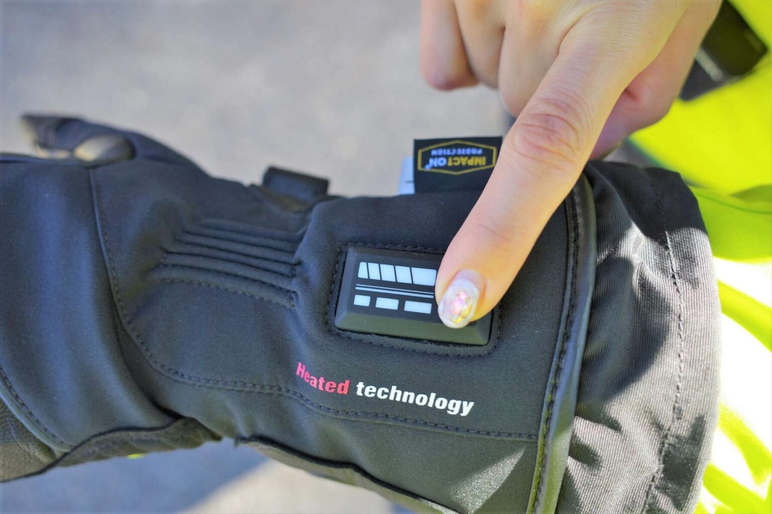 レッドバロンの電熱グローブ『ゼロスグラブ ヒート2』を実際に使って