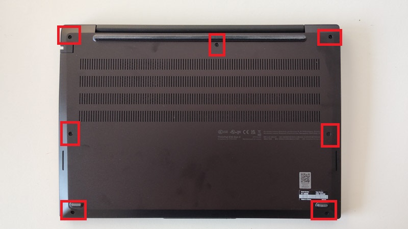 Lenovo ThinkPad E16 Gen 2の取り外し・メモリとSSDの増設方法