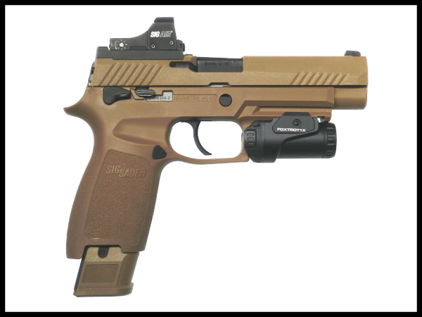 SIG SAUER: FOXTROT1X ハンドガンウェポンライト 450ルーメンの通販