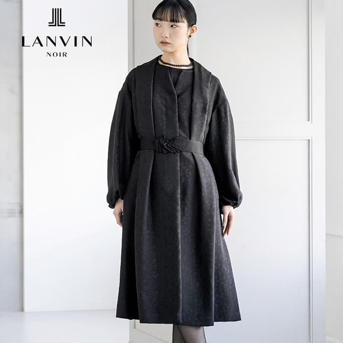 サテンアクセントを加えたロングジャケット 9号・ブラック｜東京