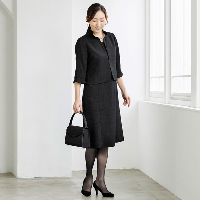 勝山織のダブルカラーのアンサンブル 13号・ブラック｜東京ソワール