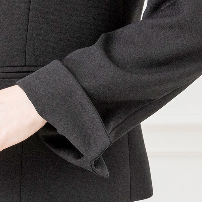 洗える｜ノーカラーのシンプルなジャケット 9号・ブラック｜東京