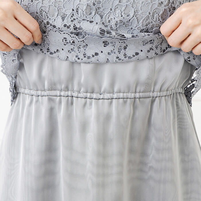 レース×オーガンのフレアーワンピース 9号・グレー｜東京ソワール