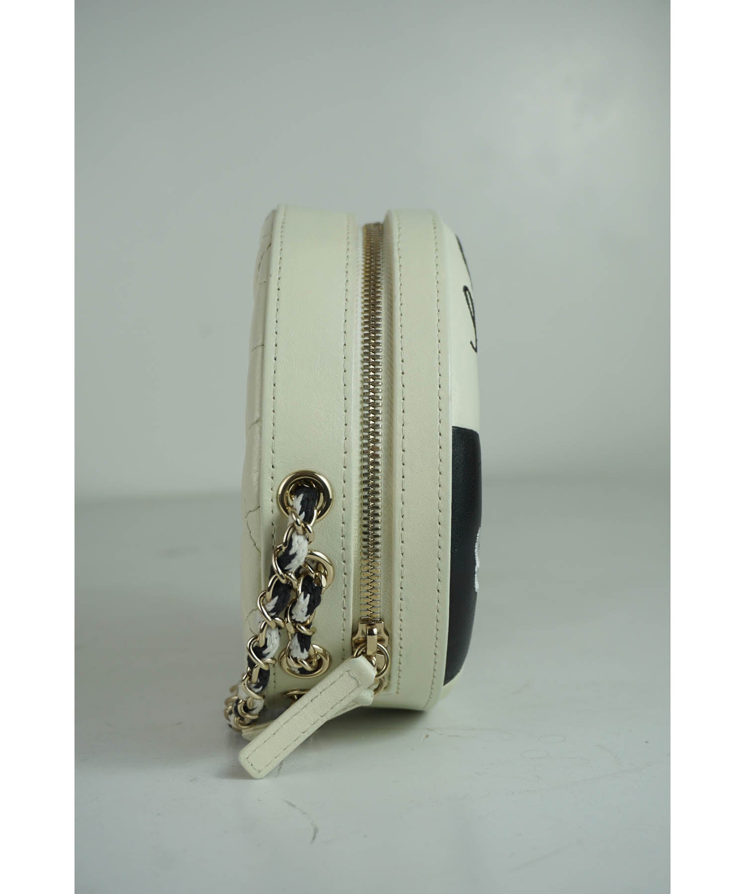 Chanel Limited Edition La Pausa Shoulder Bag - Foxy Couture Carmel