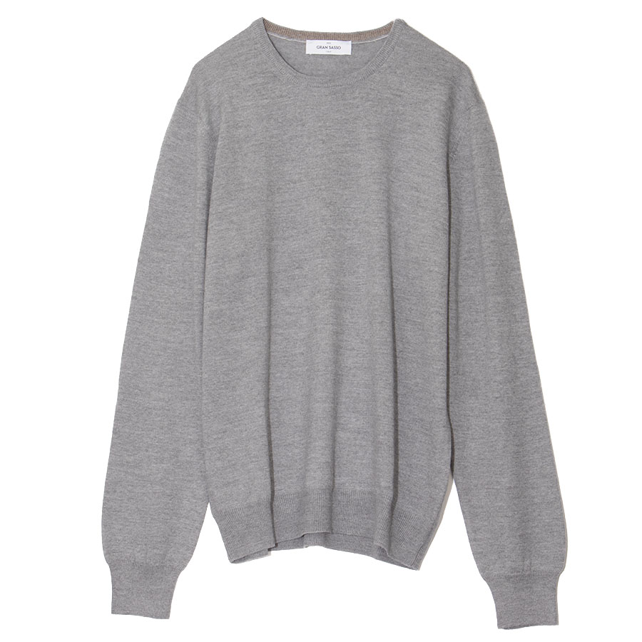 シンプルだからこそ 愛着が湧く グランサッソの12ゲージ ニット