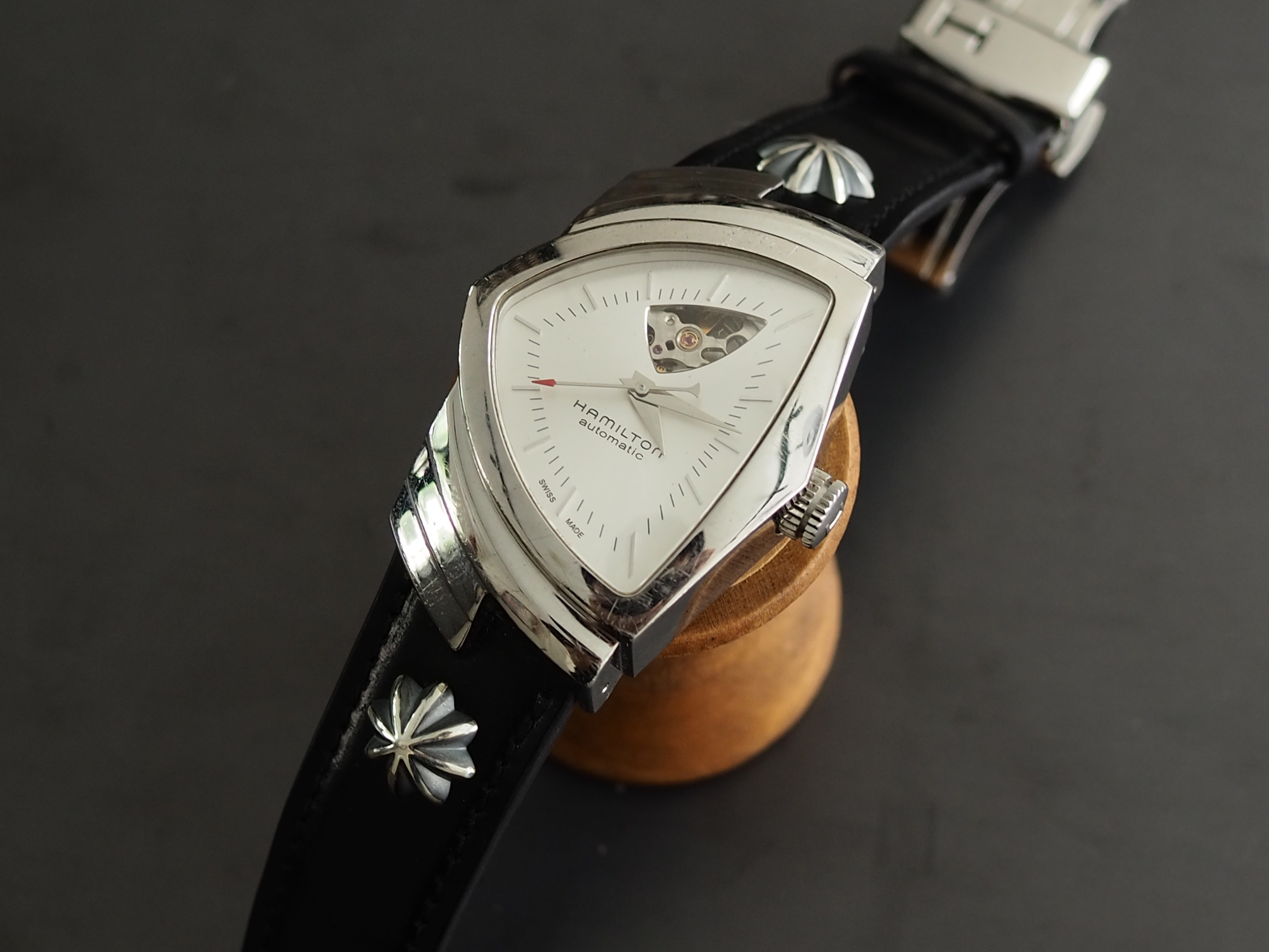 腕時計/アップルウォッチ用ベルト（バンド）【SILVER CONCHO】シェル