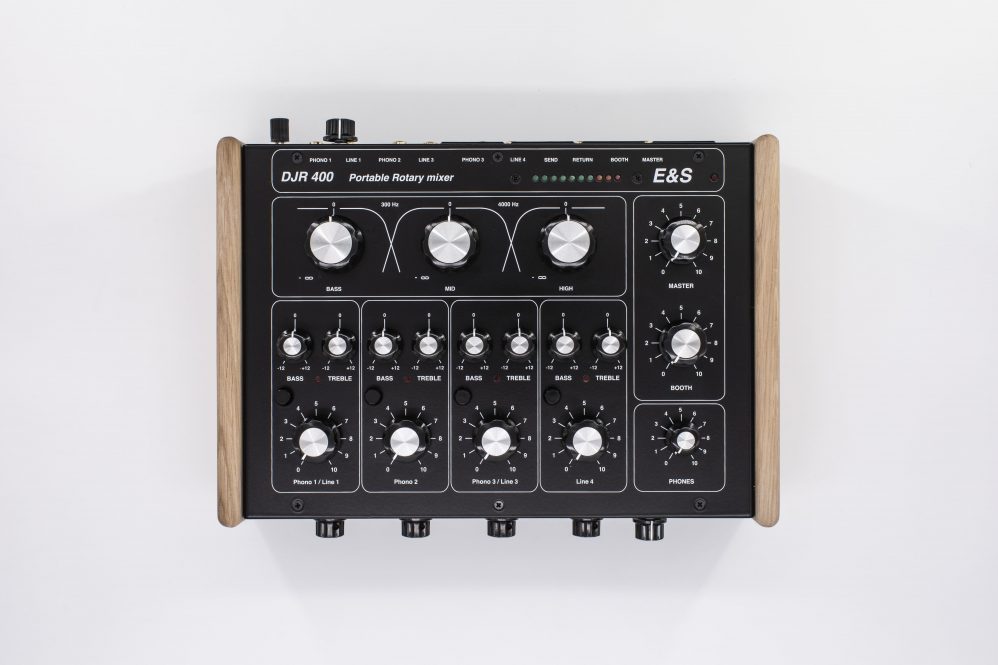 E&S社のロータリーミキサー「DJR 200」と「DJR400FX」の展示会が