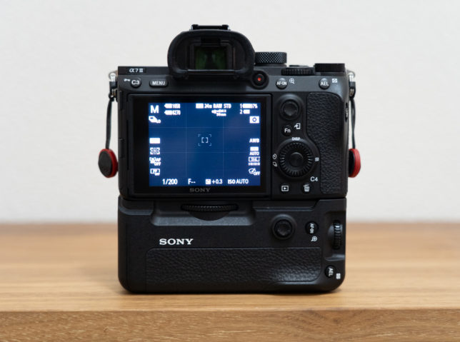 説明必読】SONY α7 III ボディ + VG-C3EM（純正グリップ） Amazon