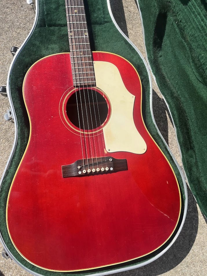 1968 Gibson J-45 Cherry Red: The Rarest Finish of the Transitional
