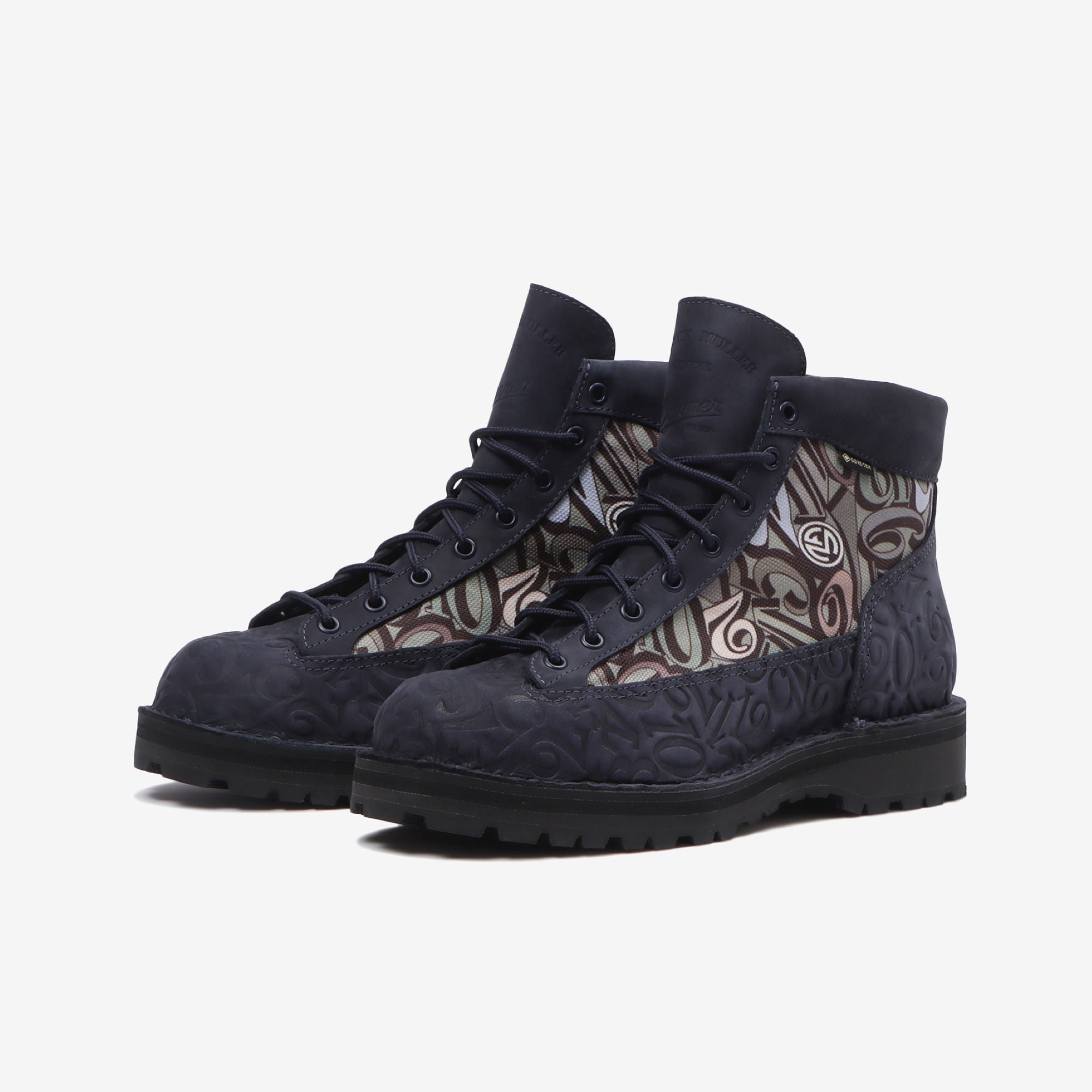 FRANCK MULLER × Danner – FRANCK MULLER e-Boutique