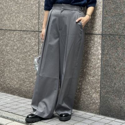 E by eclat(イーバイエクラ)のサイドベルトつきタックワイドパンツ通販
