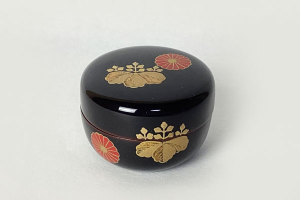 茶箱用小平棗（ちゃばこようこひらなつめ）・茶筅筒（ちゃせんつつ