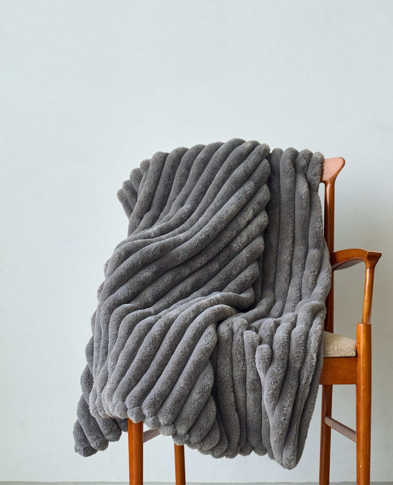 徹底レビュー】VOFF（ヴォフ）ソファクッションが大人気！？口コミや