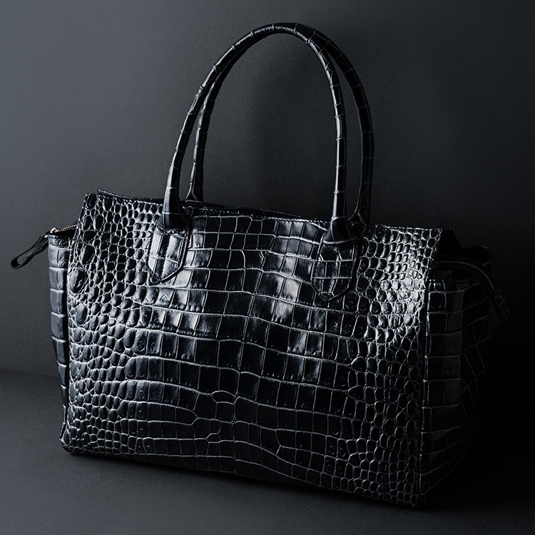 CENTENA】メタルシャドウ クロコ型押しトートバッグ | 藤巻百貨店