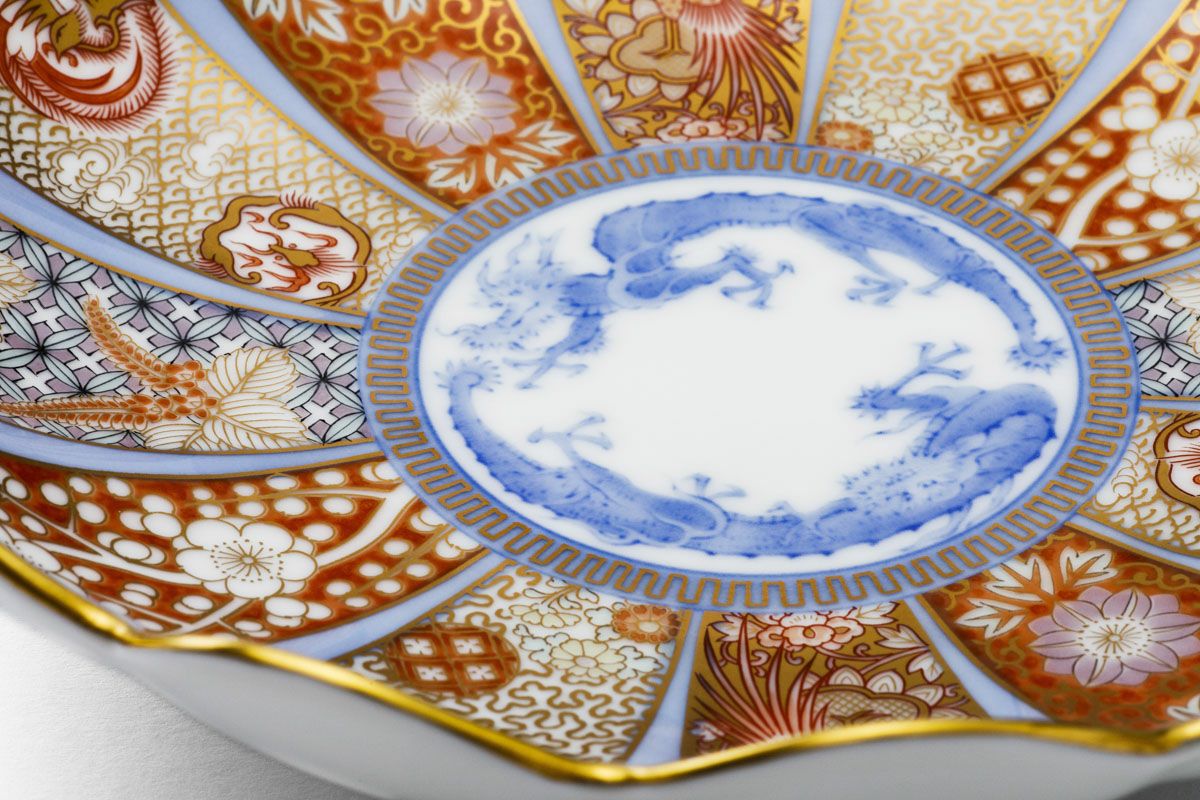 明治 深川製磁 色絵金彩 裏菊文 菊花割鉢 伊万里 有田 明治 深川製磁