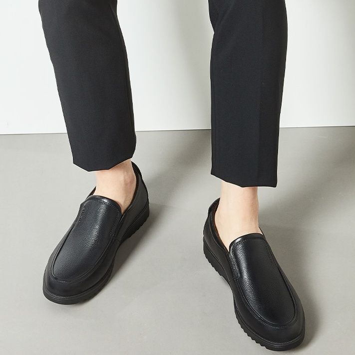 黒靴 紳士用本革スリッポン ビジネス対応型 革靴|黒靴専門通販 クロクツ