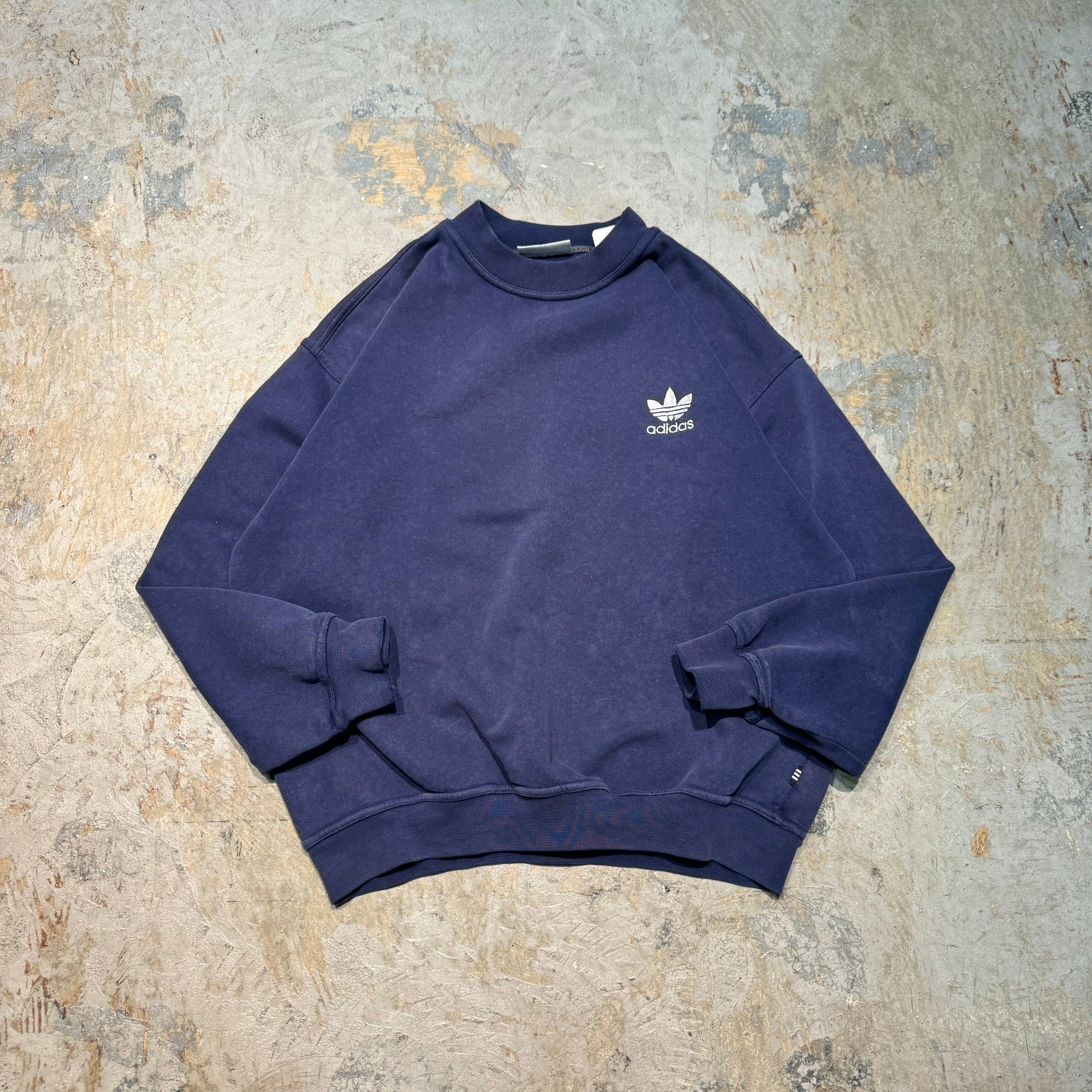 古着 90's adidas/アディダス/クルーネックスウェット/サイズM – MUJIN