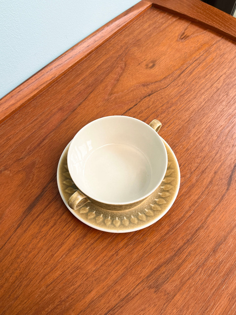 イェンス・クイストゴー レリーフ カップ＆ソーサー 北欧ヴィンテージ