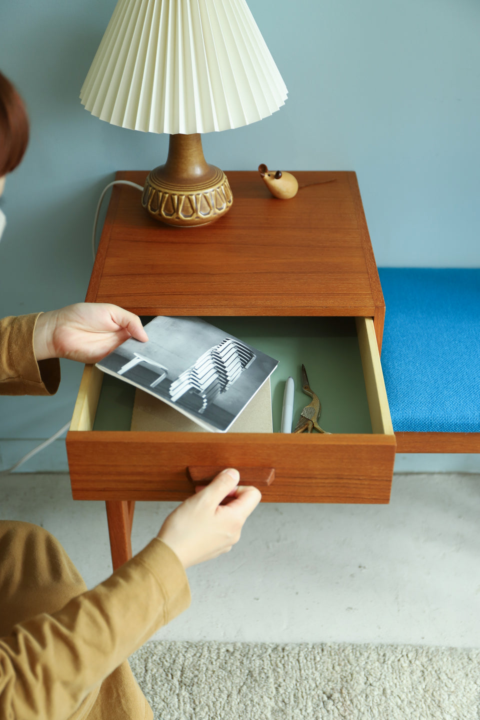 スウェーデンヴィンテージ テレフォンベンチ チェスト サイドテーブル