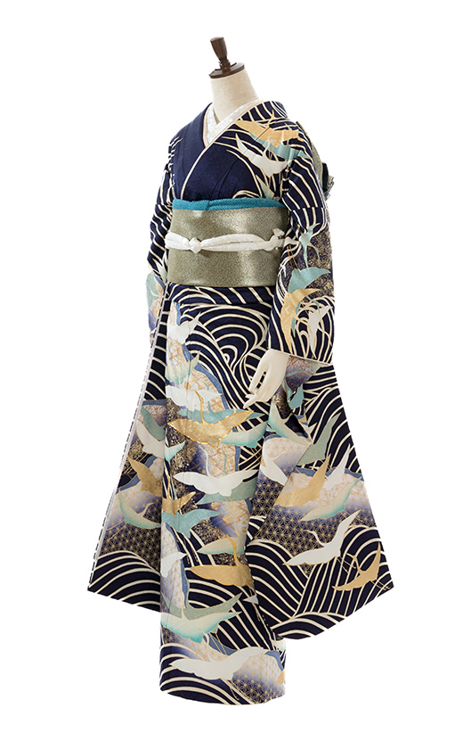 紺地に青海波吉祥鶴 | コレクション（振袖一覧） | Amtteliebe