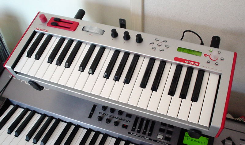 希少 限定カラー ALESIS MICRON シンセサイザー 動作確認済み 廃盤