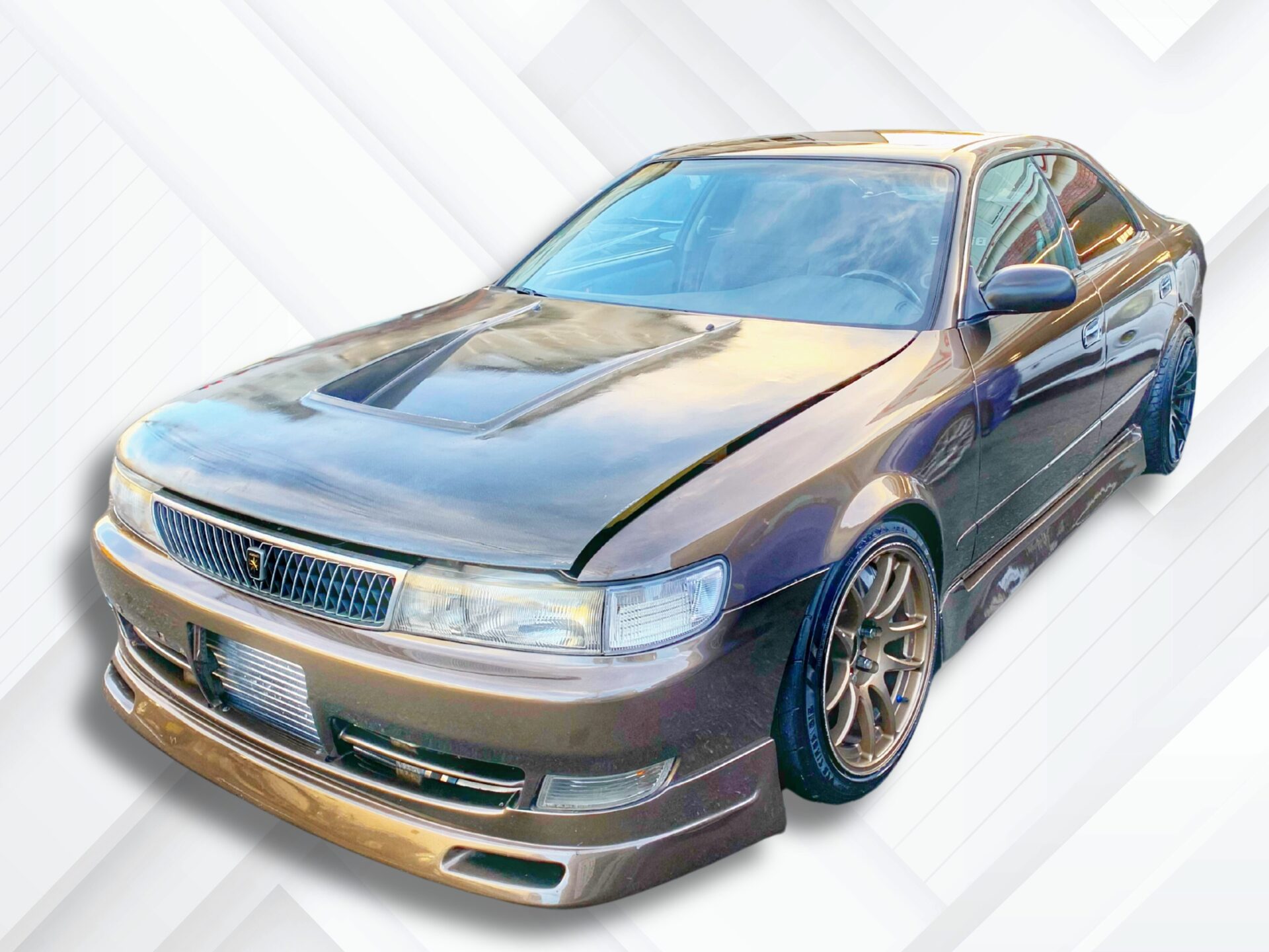 トヨタ チェイサー90系のグレードによる違いや性能、新車価格について