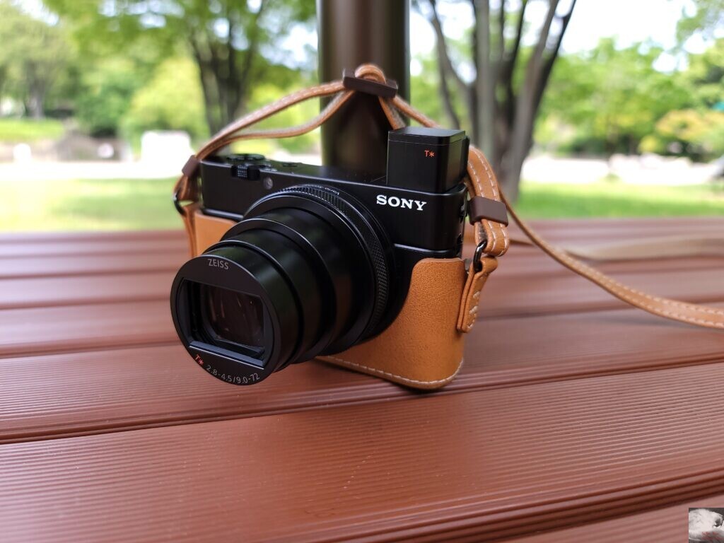 レビュー】Sonyの高級コンデジ『RX100M7』がスマホカメラとは別格で