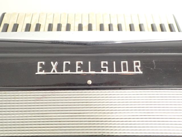 高額買取実施中!!】EXCELSIOR エキセルシャー 41鍵/120ベース