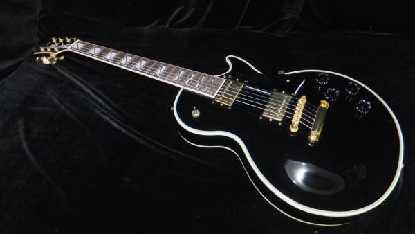 KORG コルグ TR76 シンセサイザー - 楽器の買取屋さん｜最短30分で出張