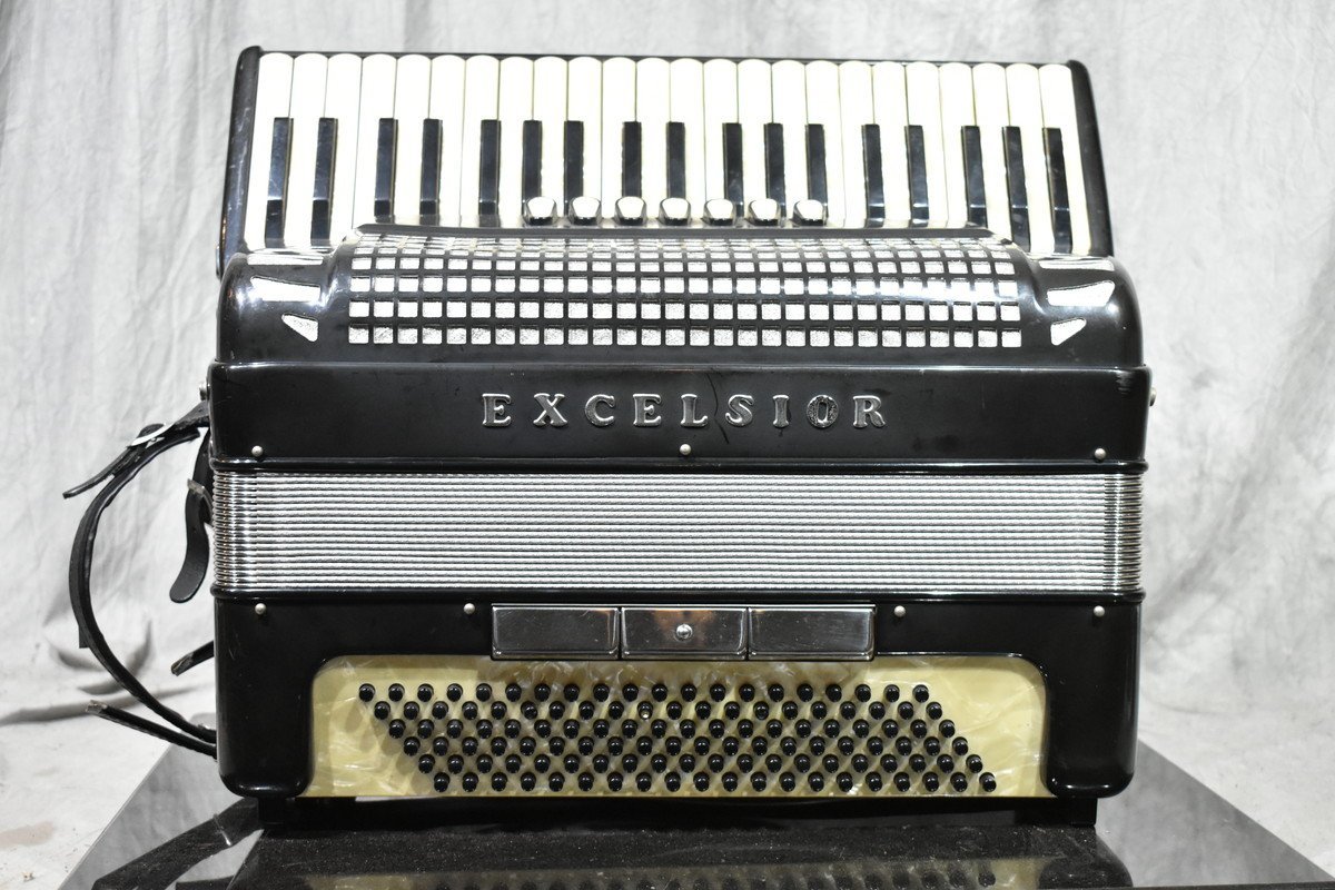 EXCELSIOR/エキセルシャー アコーディオン Mod.311 - 楽器の買取屋さん
