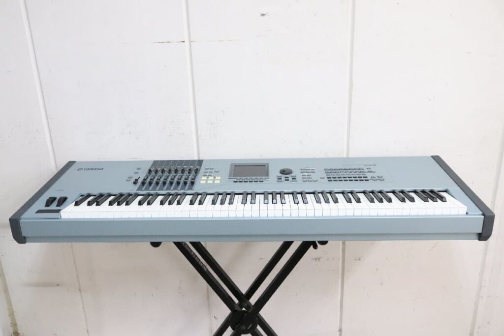 YAMAHA ヤマハ MOTIF XS8 シンセサイザー - 楽器の買取屋さん｜最短30