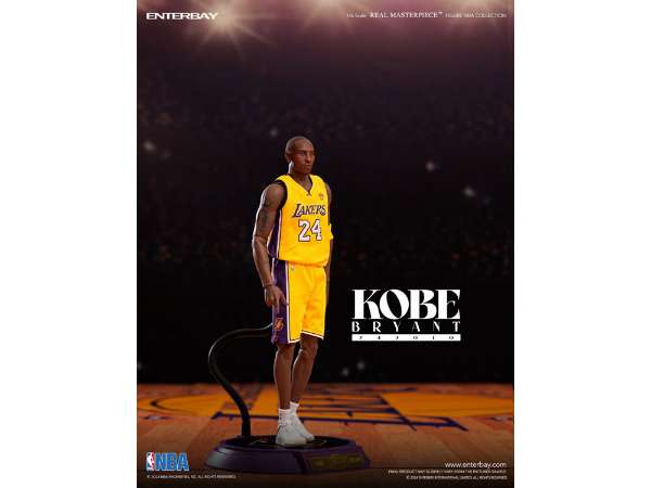 コービー・ブライアント 1/6 コレクティブル フィギュア』ご予約受付中