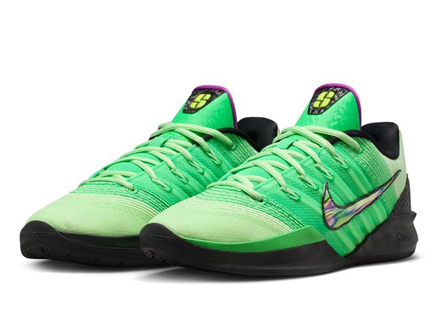 NIKE WOMEN'S SABRINA 3 