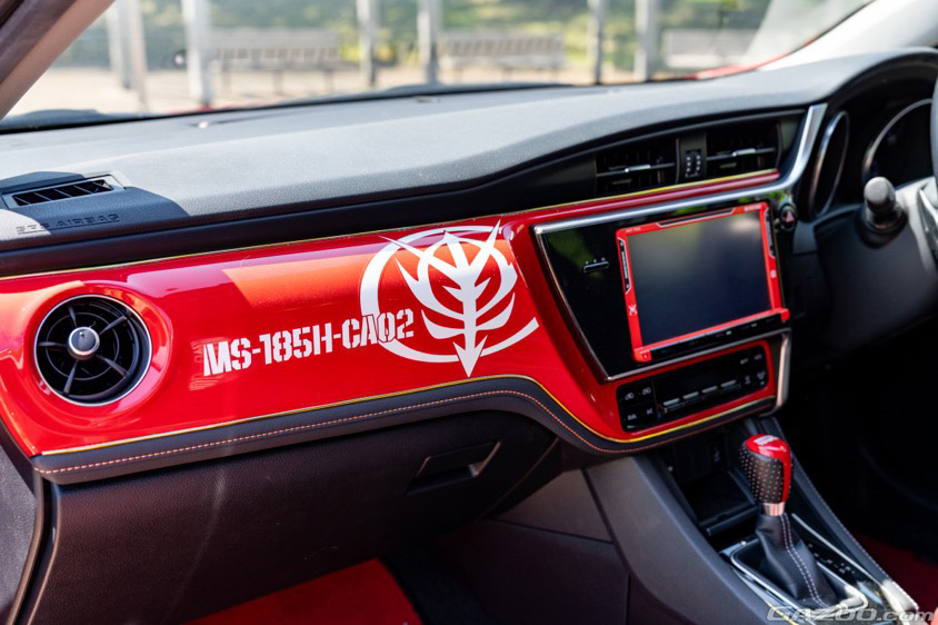 シャア専用オーリス2台持ち！憧れの愛機と過ごす幸せカーライフ