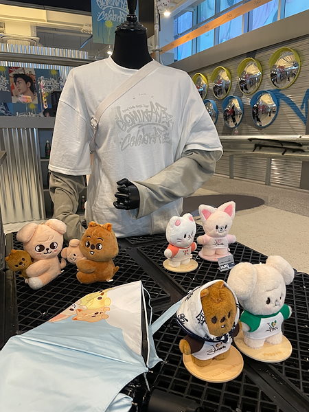 Qoo10] JYP Entertainment [予約] [特典あり] [SKZOO P