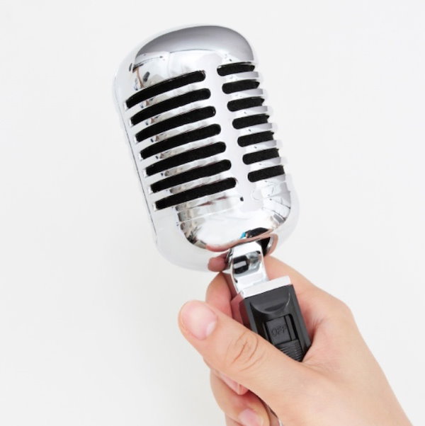 Qoo10] ガイコツマイク(レプリカ)シルバー（送料