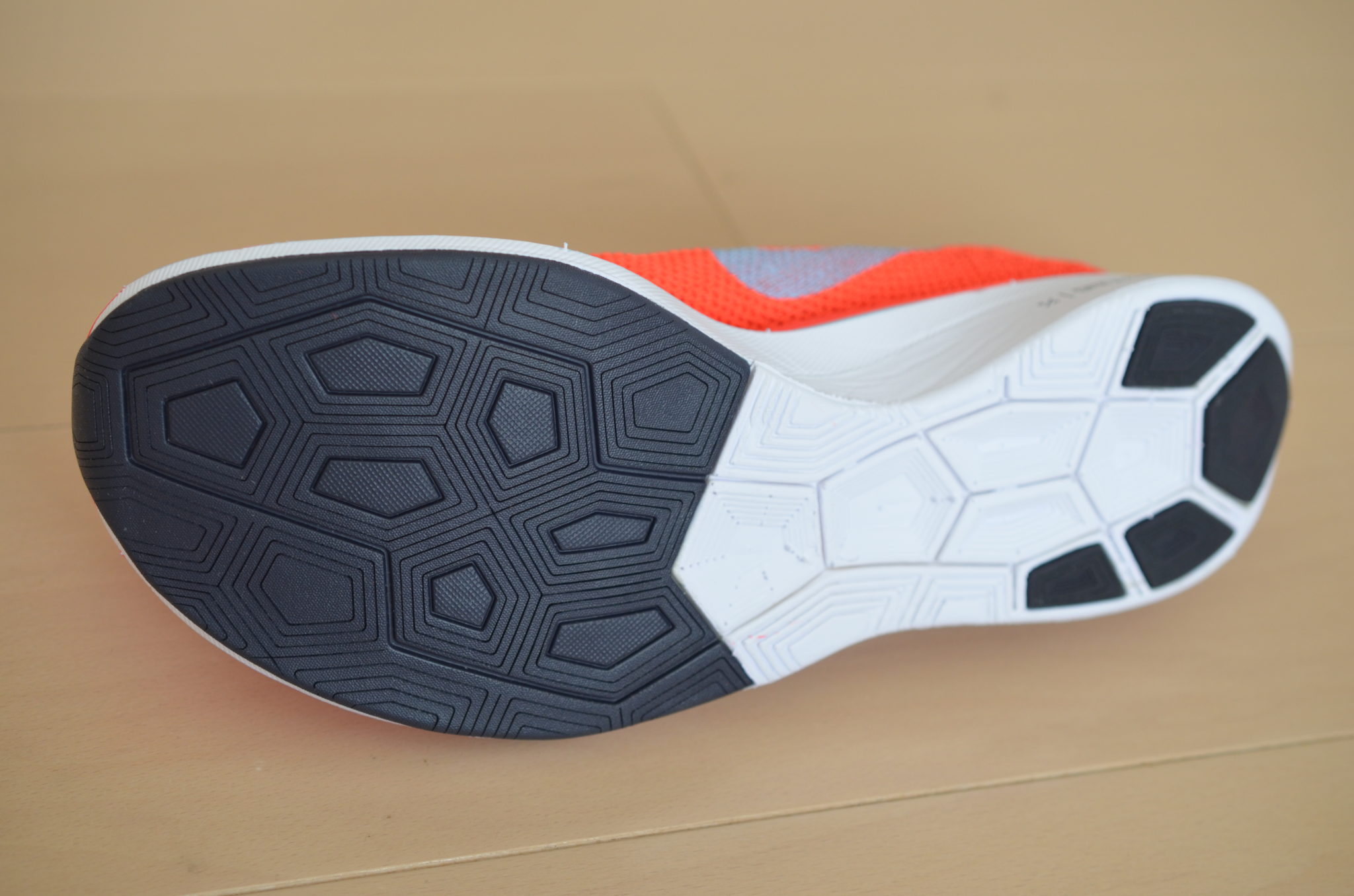 ヴェイパーフライ 4%フライニット レビュー - ハシルコト