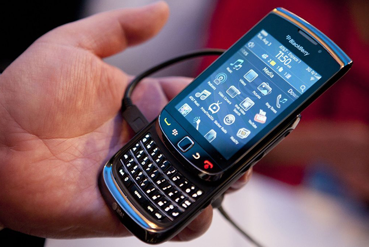 スマートフォン本体 BlackBerry Classic Q25 (Zinwa) Android14