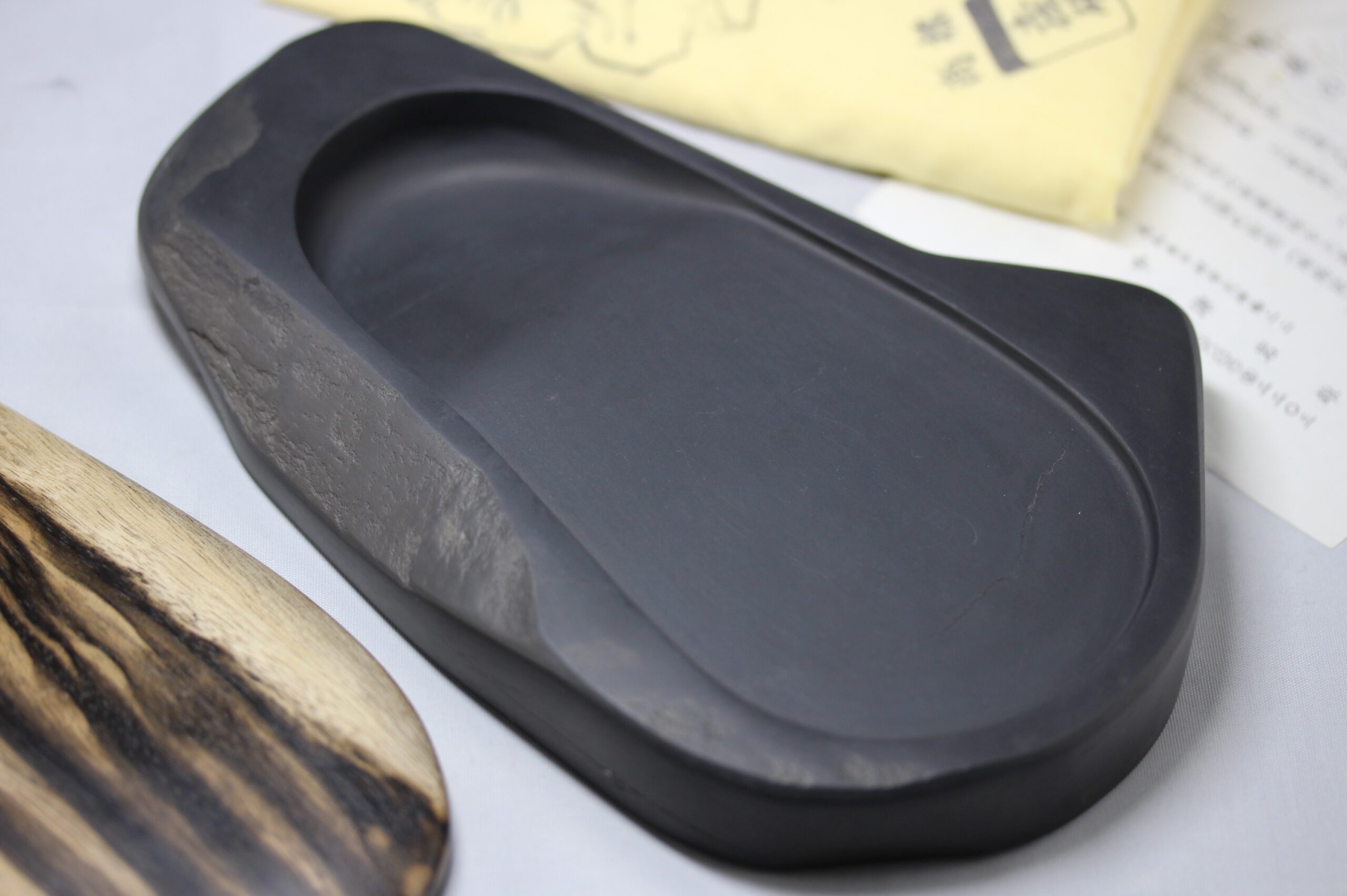 蒼龍硯和硯 蒼龍石㉒ 蒼白色の石紋