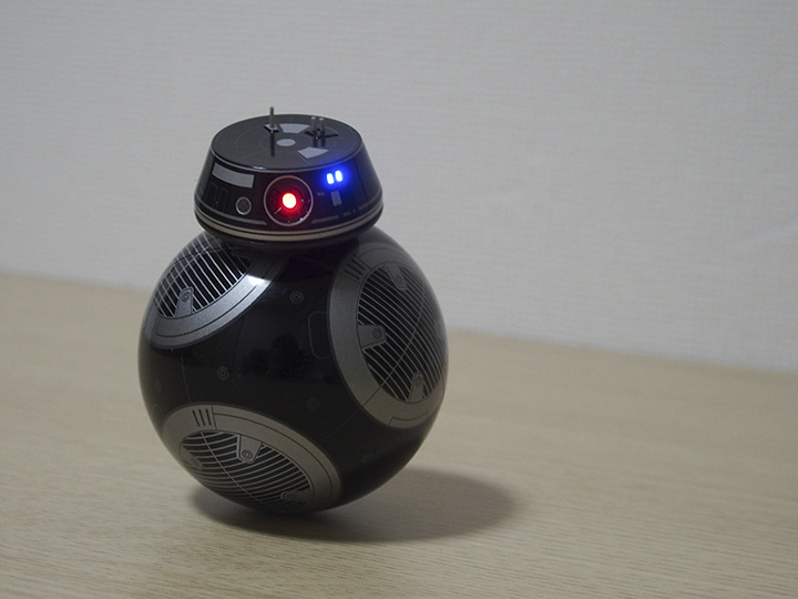 スター・ウォーズの世界が現実に! スフィロの「BB-9E」＆「R2-D2」が