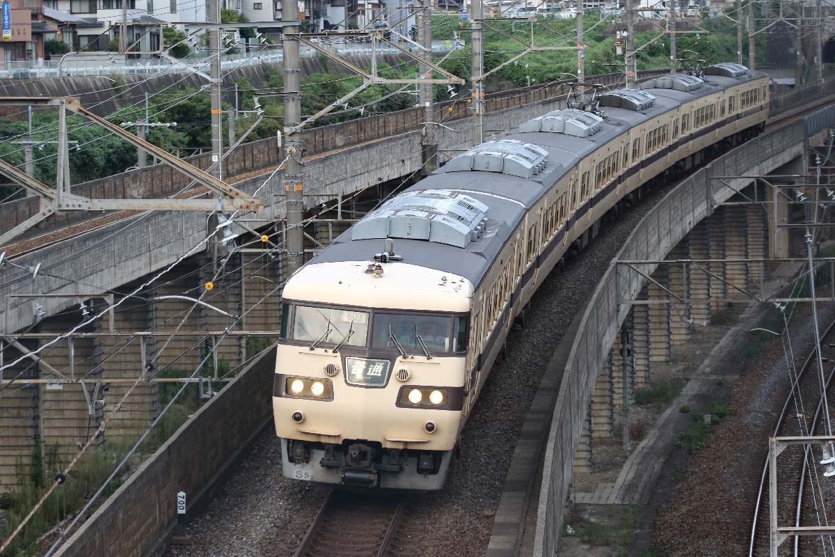 新快速として輝き放った国鉄近郊形電車「117系」を追う | GetNavi web