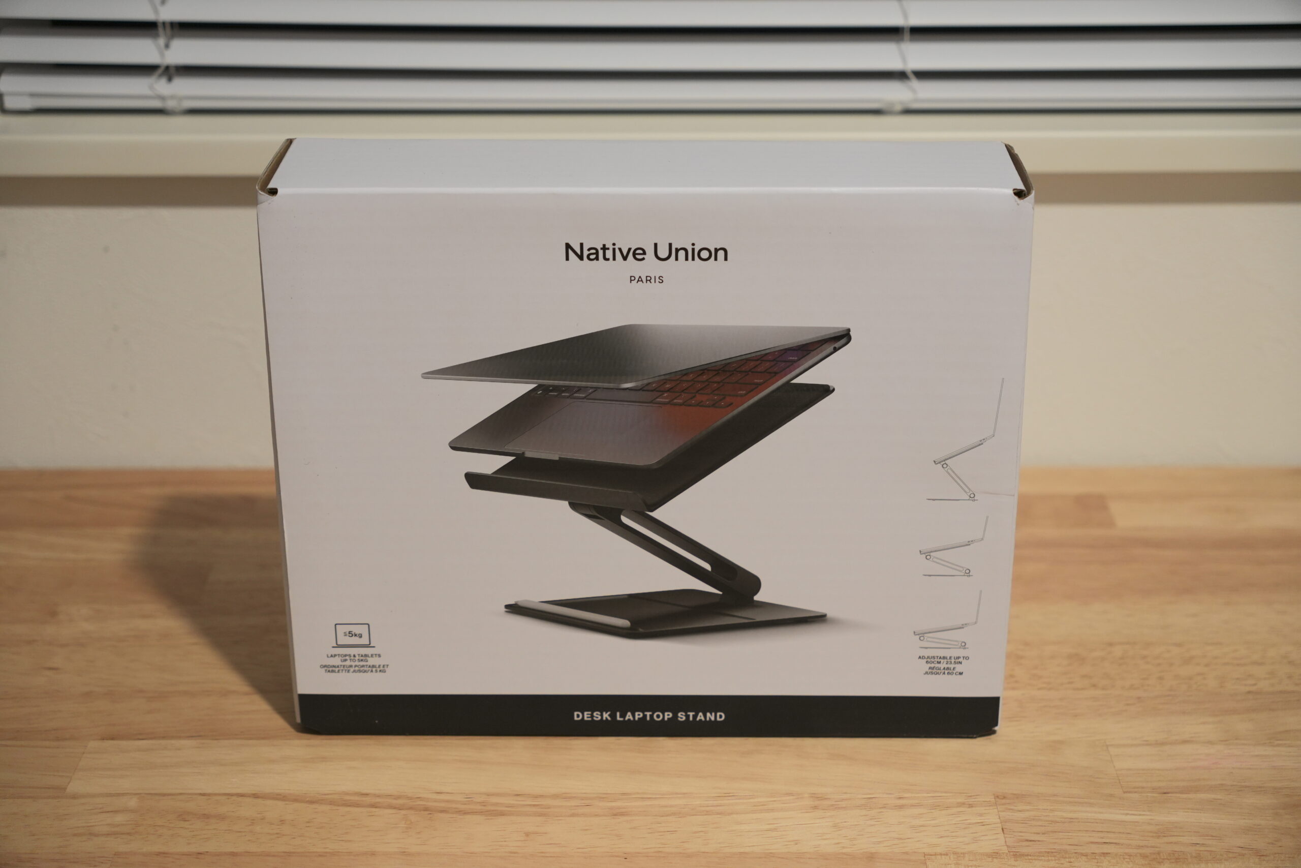 Native Union DESK LAPTOP STANDをレビュー！海外風の格好良いデスクを