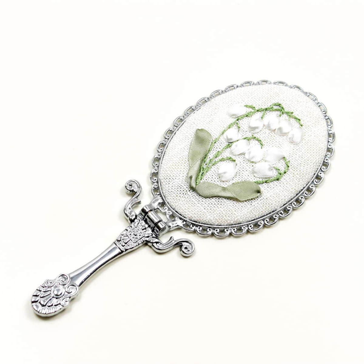 リボン刺繍 ハンドミラー スズラン 約18×7.5cm｜インテリアレース