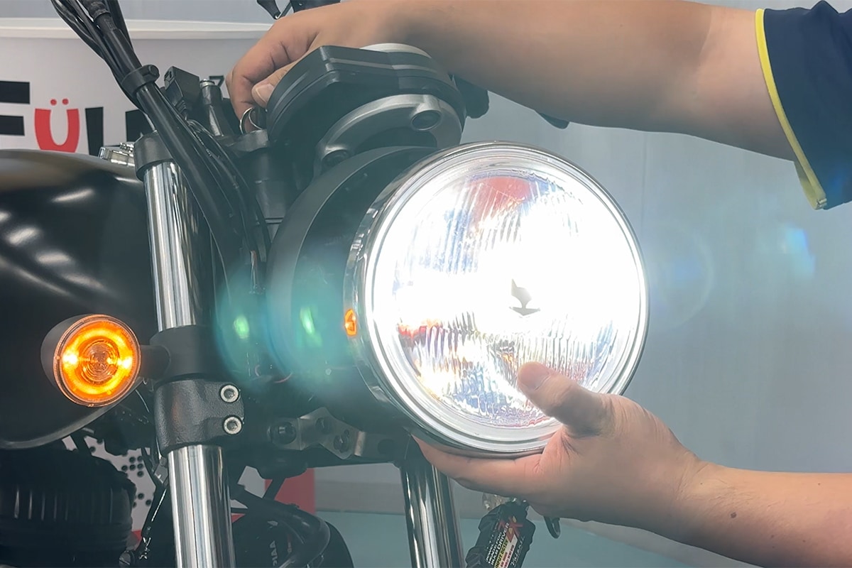 GB350 純正ヘッドライト ホンダ 純正 ヘッドライトASSY GB350C (NC64