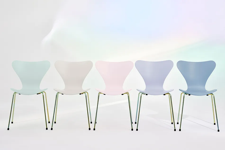 Seven chair 7:14 AM（セブンチェア）/FRITZ HANSEN（フリッツ・ハンセン）