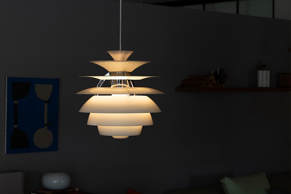 PH Snowball （PH スノーボール）/ Louis Poulsen（ルイスポールセン