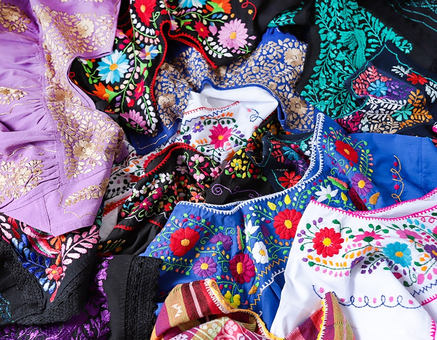 tesoro / メキシコ刺繍ワンピース / ブラック×カラフルフラワーC