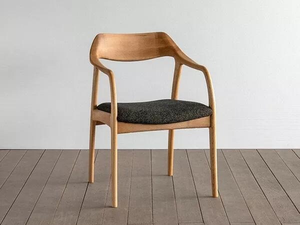 ワープ2 ダイニングチェア/椅子(アームチェア) 無垢材 ウォールナット