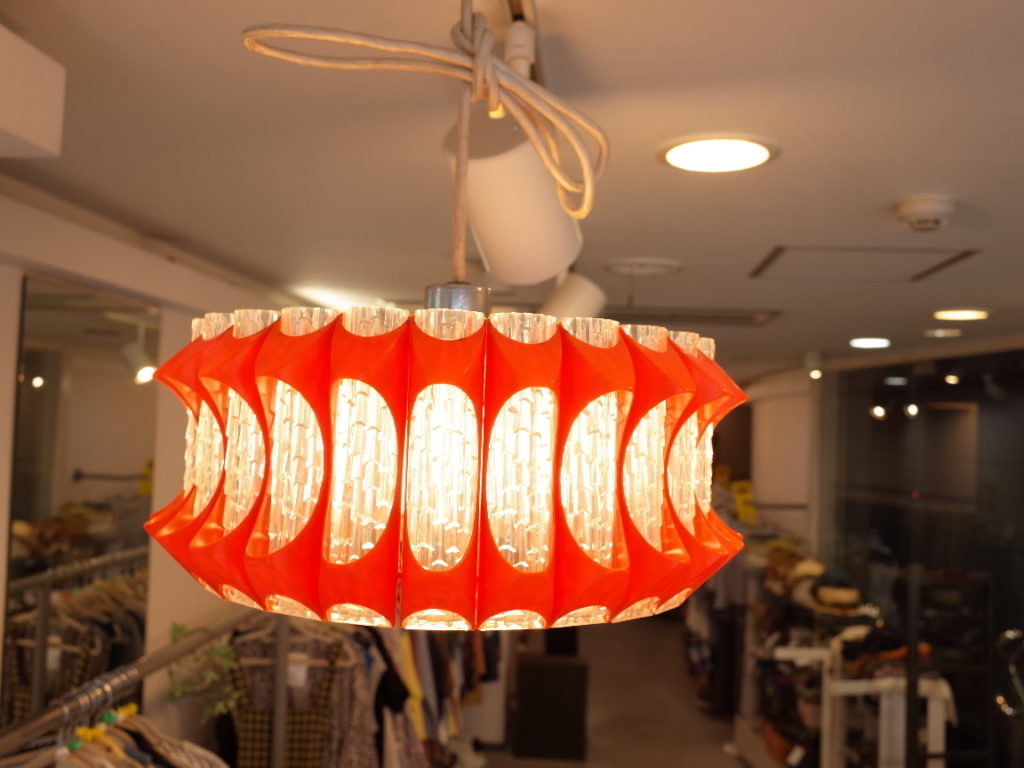 レトロポップな電気傘 入荷しました ！！ | 古着の販売・買取専門店